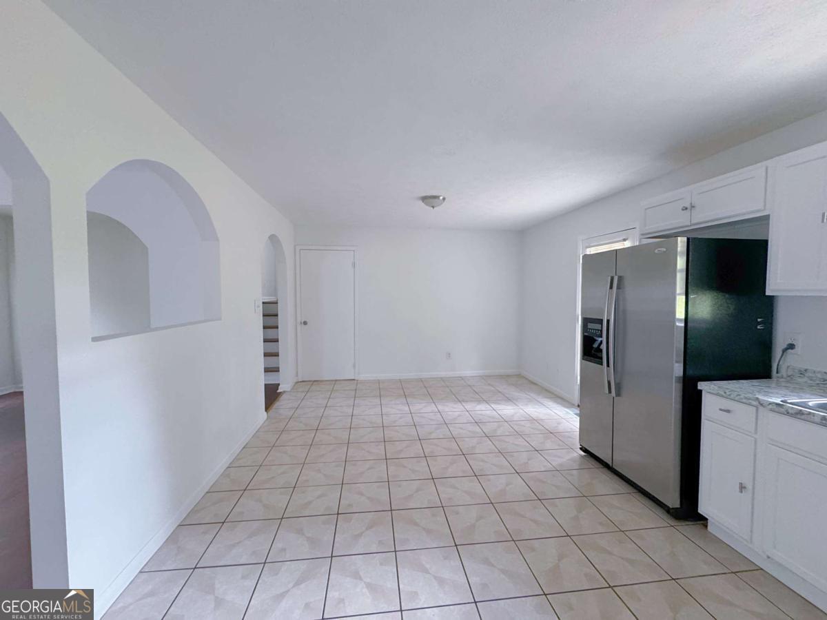 6634 Collier WAY