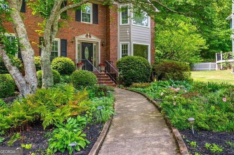 Photo of 1429 Shadowrock Ct, Marietta, GA 30062 (MLS # 10824198)