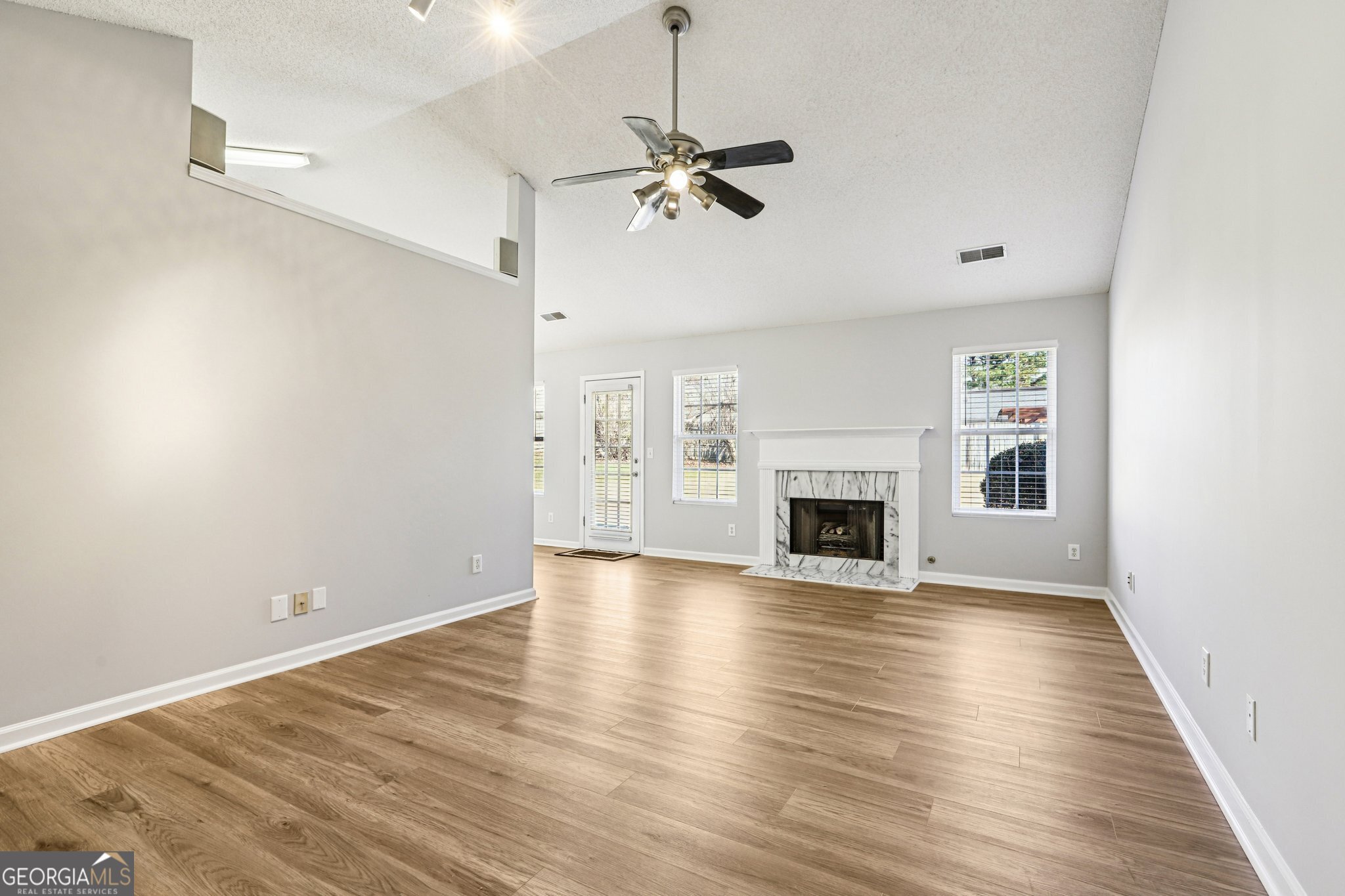 2425 Fort Daniels DR