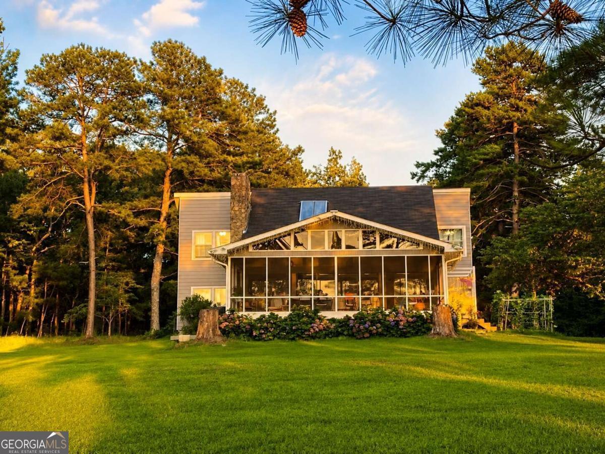 1189 Iris Lake RD