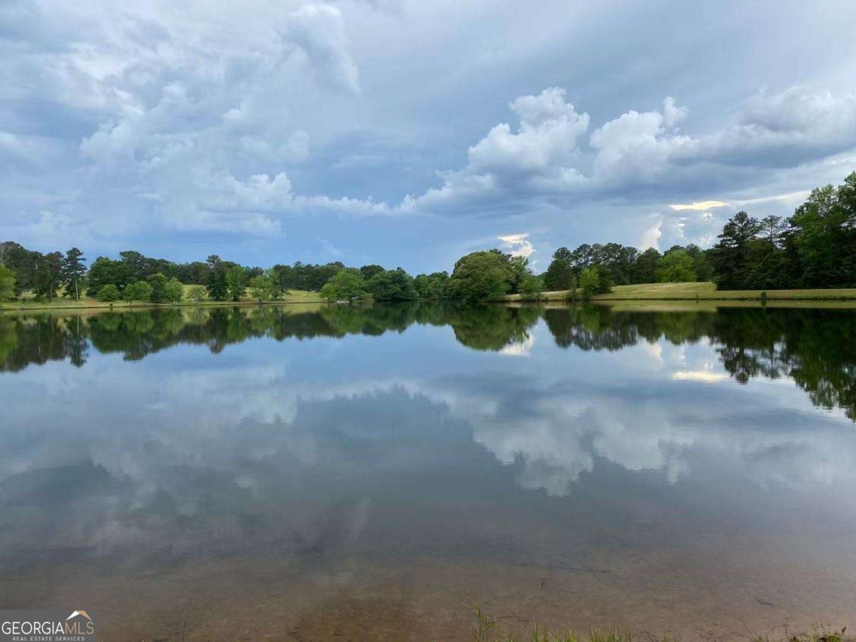 1189 Iris Lake RD