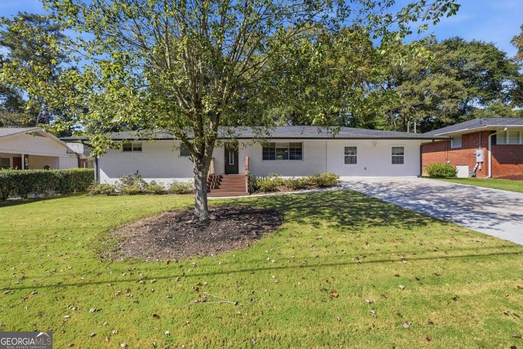 Photo of 524 Sybil Lane SE, Marietta, GA 30067 (MLS # 10873294)