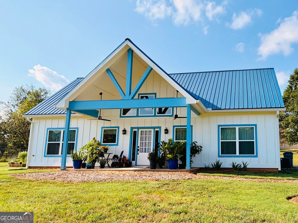 Photo of 132 Fairview Meadows Dr, Demorest, GA 30535 (MLS # 10870665)