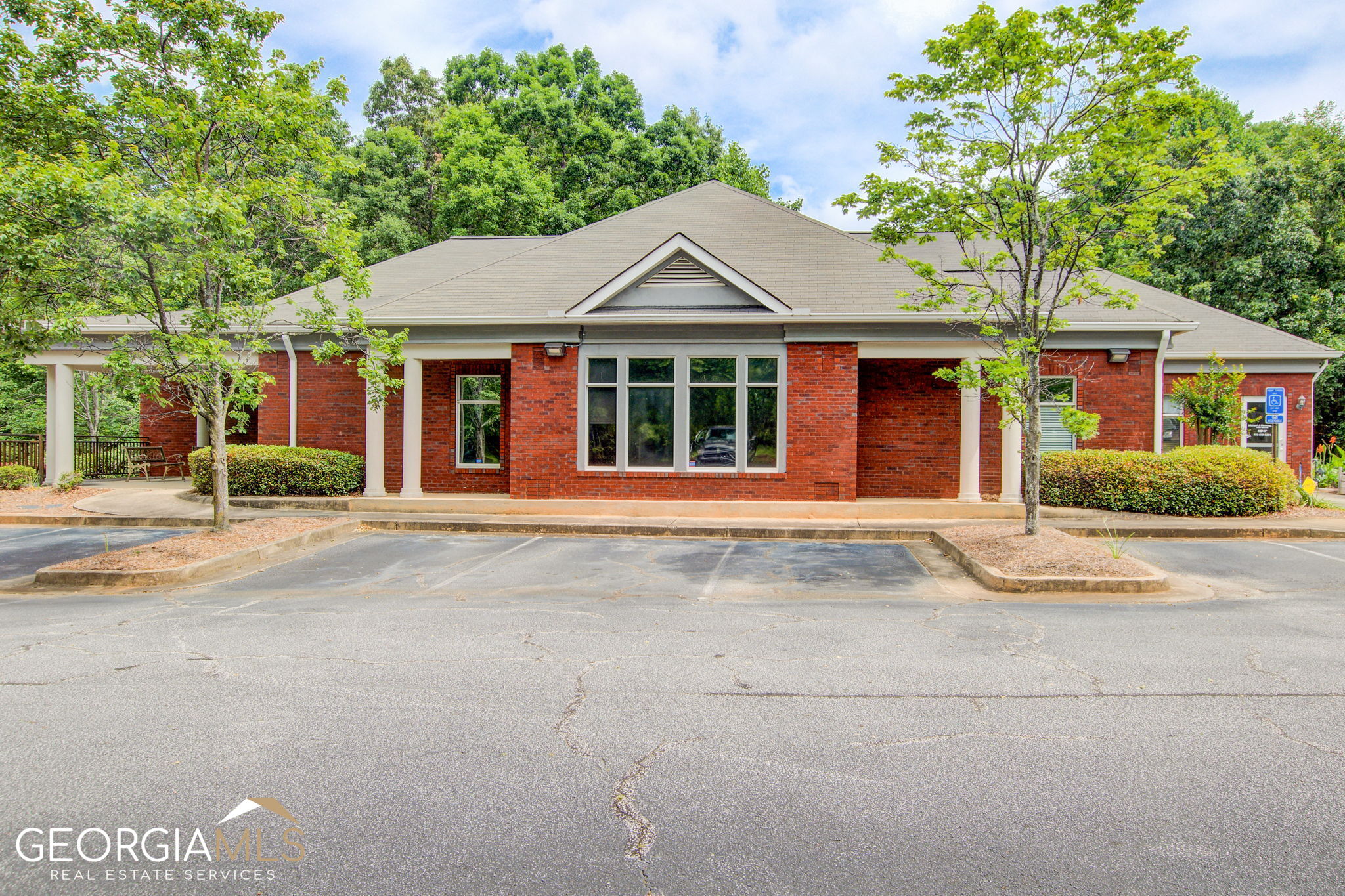 2215 Exchange PL SE