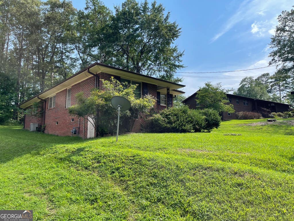 Photo of 102 Watkins Street, Toccoa, GA 30577 (MLS # 10814774)