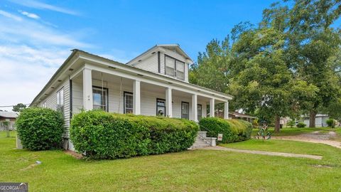 A home in Cusseta