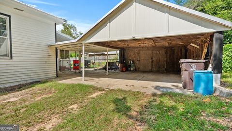 A home in Cusseta