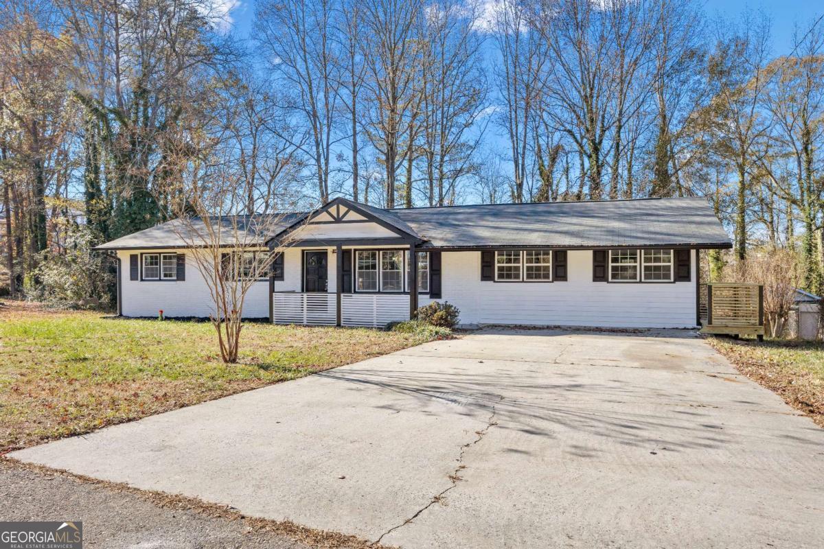 111 Charles PL