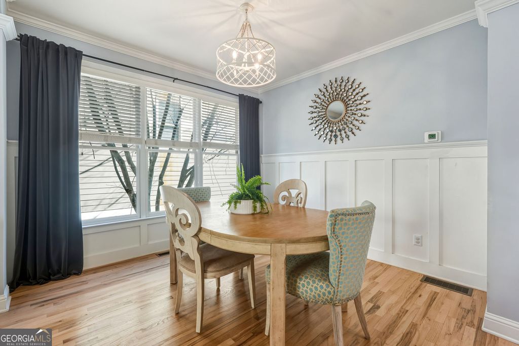 Photo of 2238 Parkview Court NW, Atlanta, GA 30318 (MLS # 10652632)