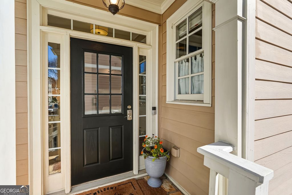 Photo of 2238 Parkview Court NW, Atlanta, GA 30318 (MLS # 10652632)