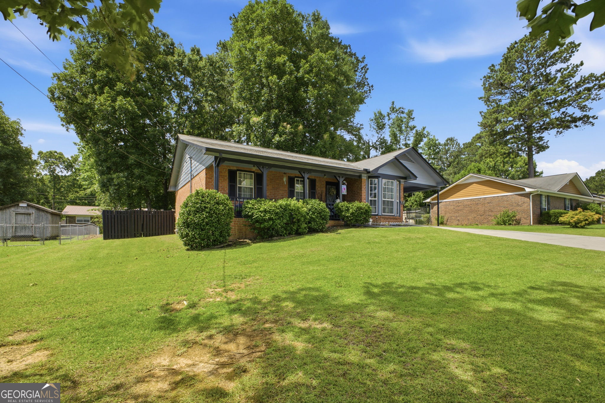 19 Frances DR NW