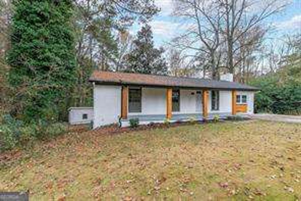 Photo of 902 Scott Lane SW, Marietta, GA 30008 (MLS # 10704909)