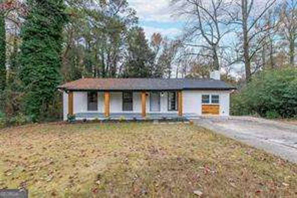 Photo of 902 Scott Lane SW, Marietta, GA 30008 (MLS # 10704909)
