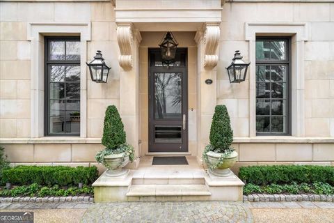 Photo of 2640 Peachtree Road NW #3, Atlanta, GA 30305 (MLS # 10698070)