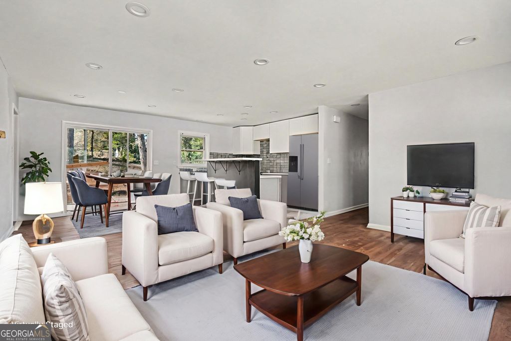 Photo of 1933 Glen Echo Drive, Decatur, GA 30032 (MLS # 10663819)