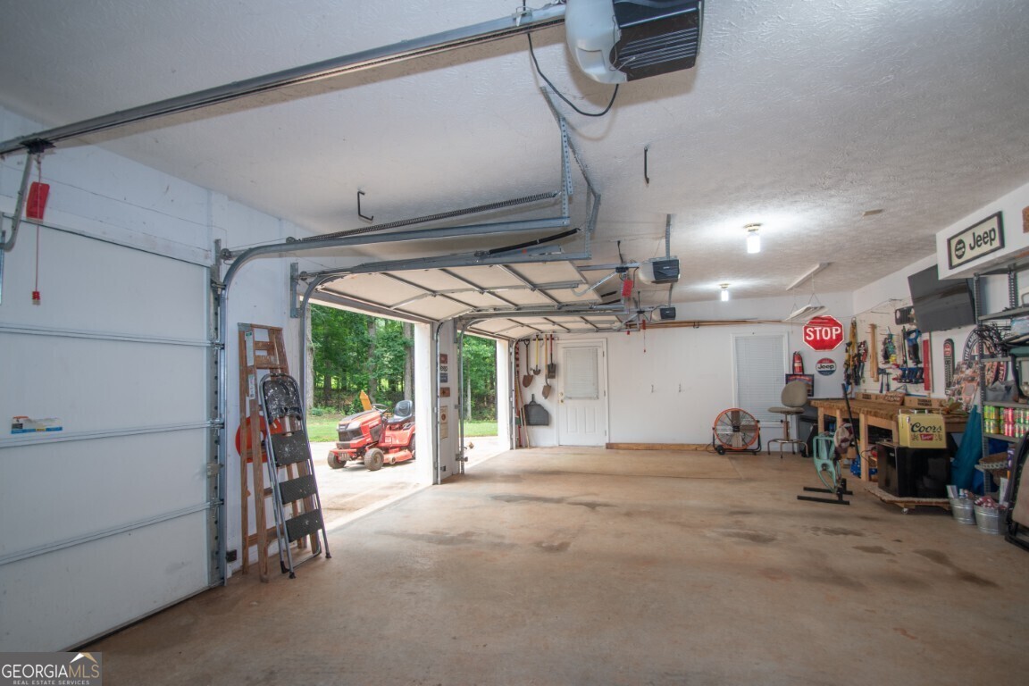 Social Circle, Georgia 30025, United States, 4 Bedrooms Bedrooms, ,4 BathroomsBathrooms,Residential,Pending,142295