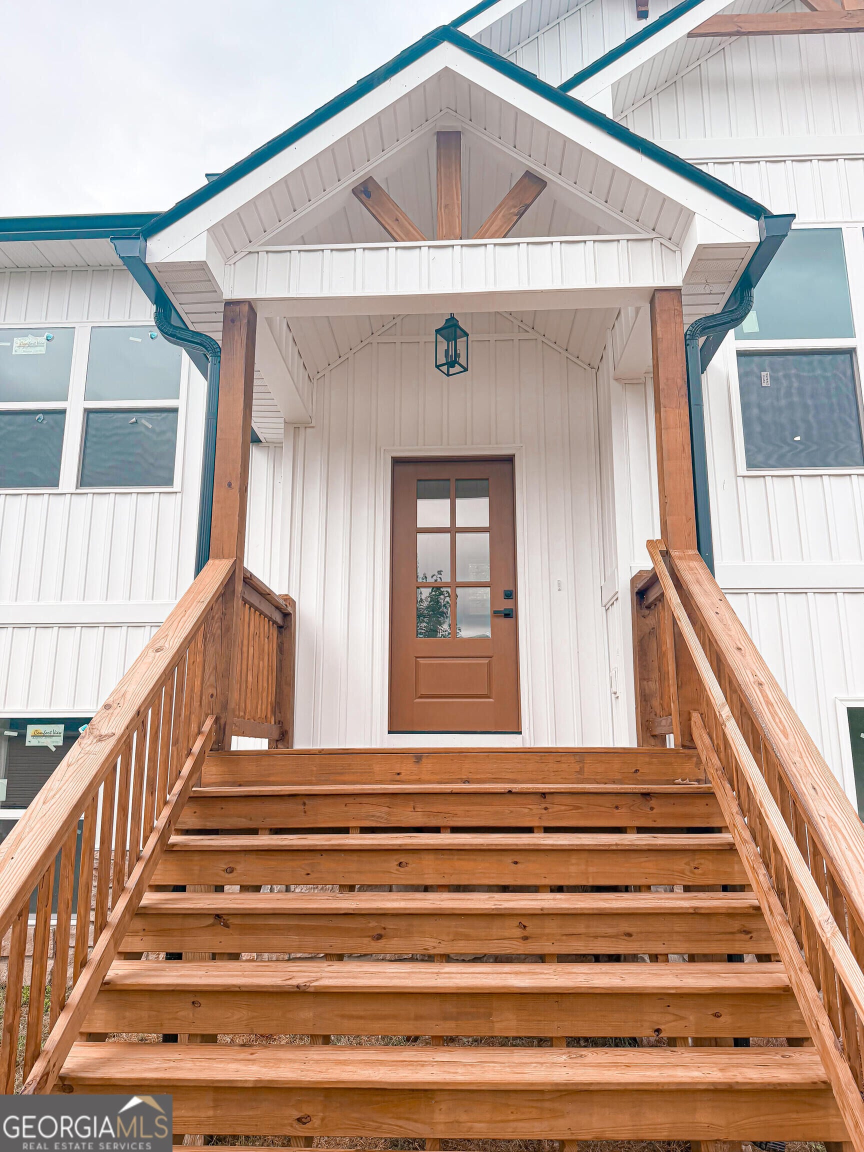 163 Woodberry DR SE
