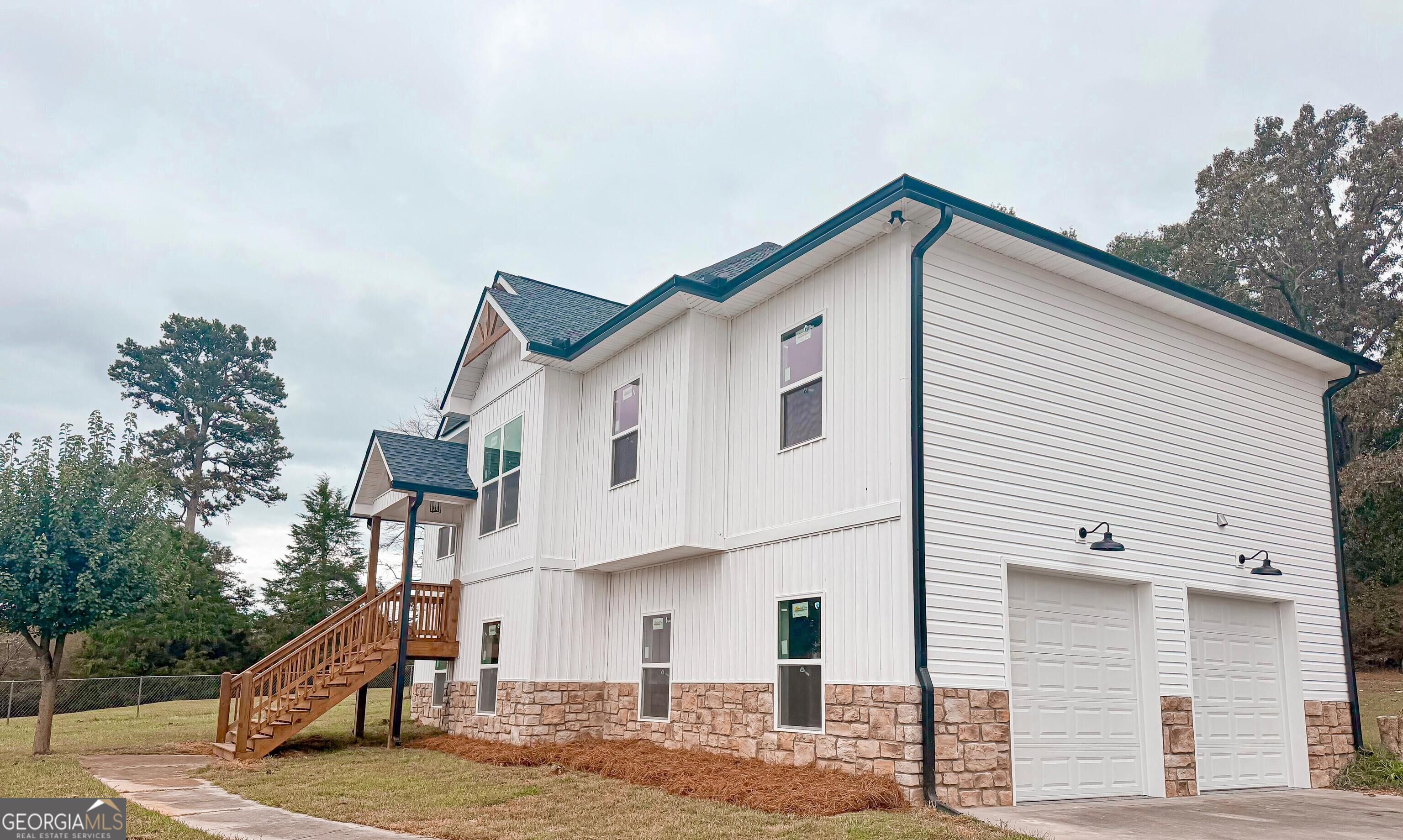 163 Woodberry DR SE