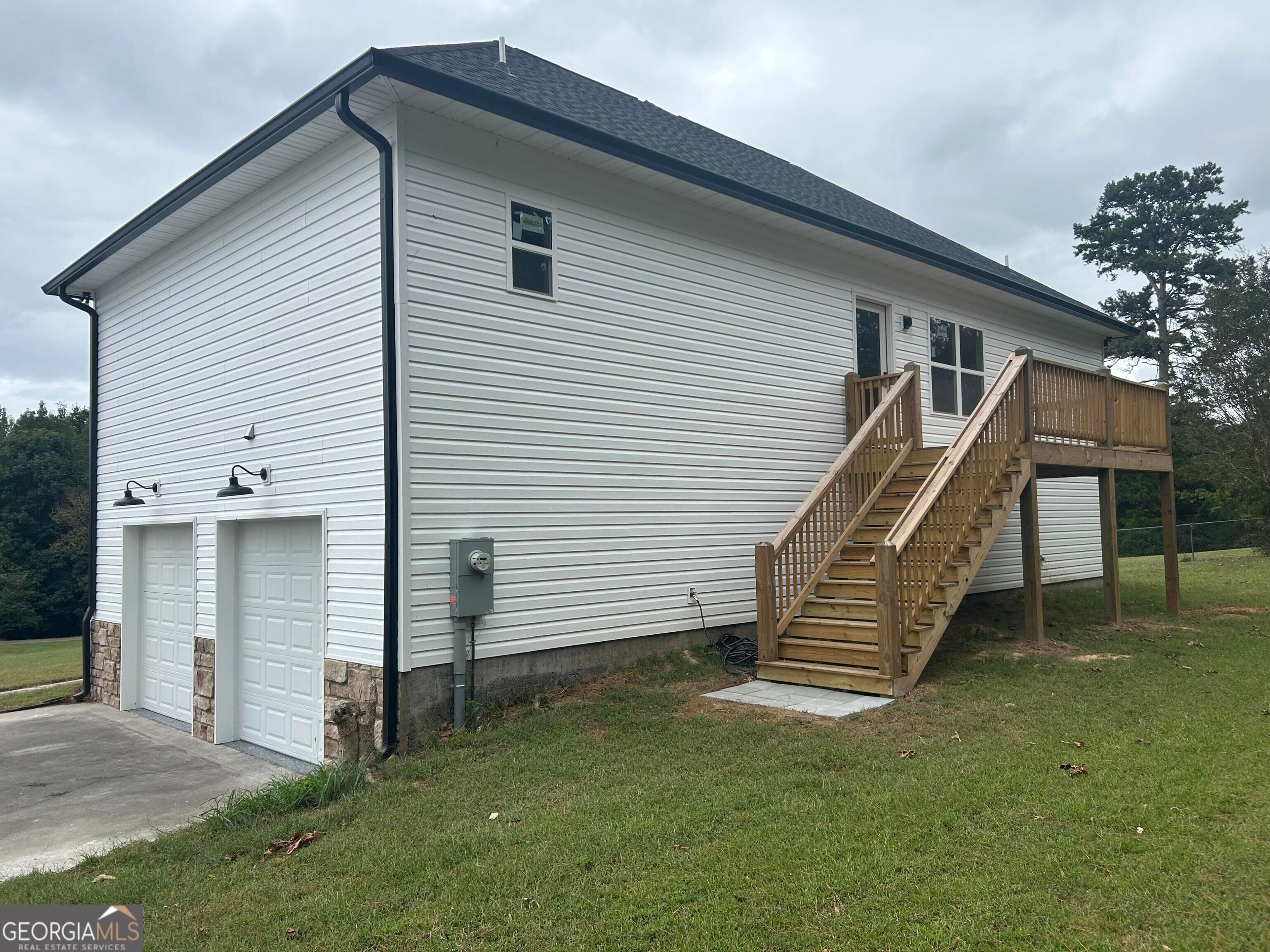 163 Woodberry DR SE