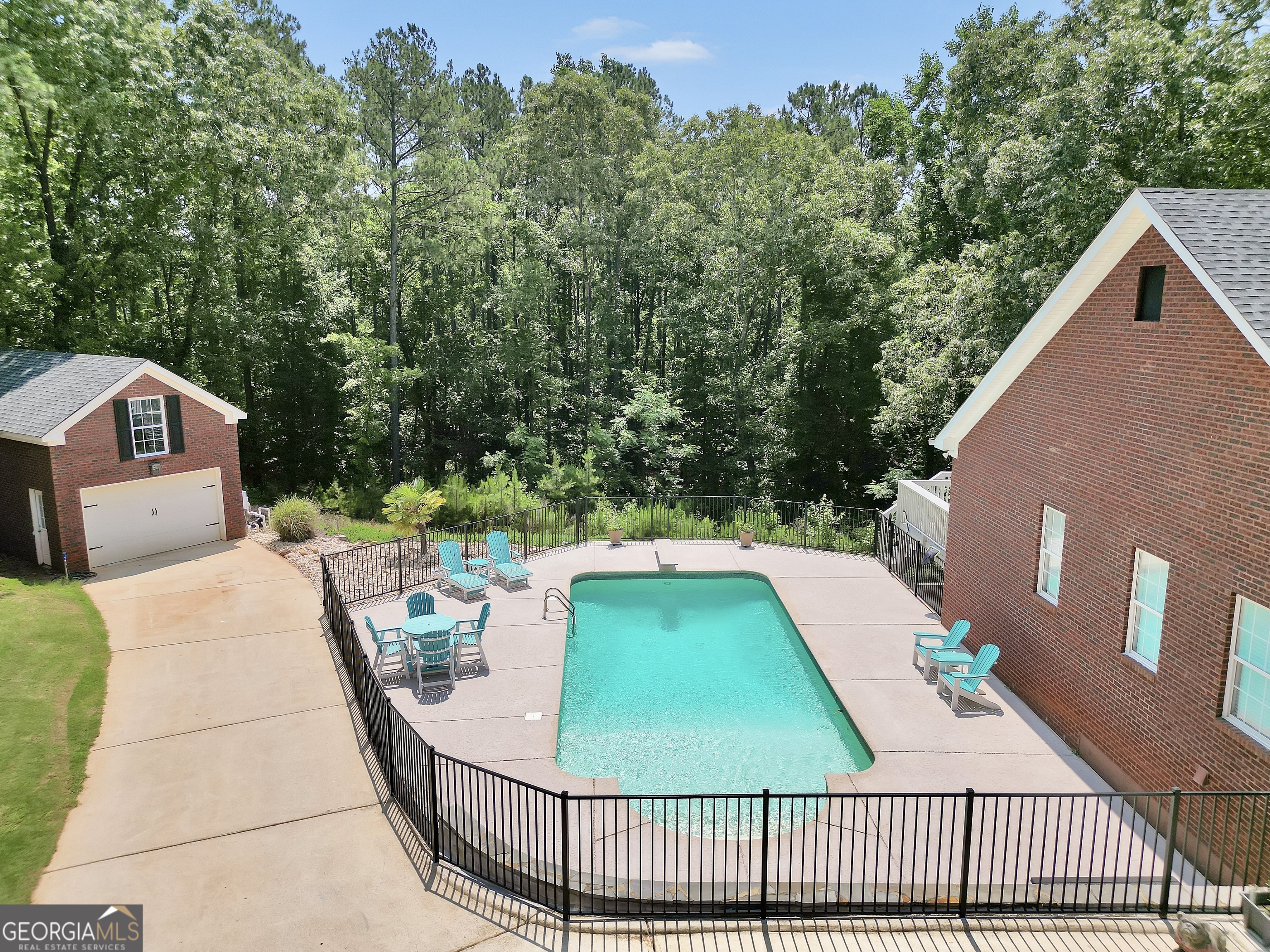 305 Moccasin Gap RD