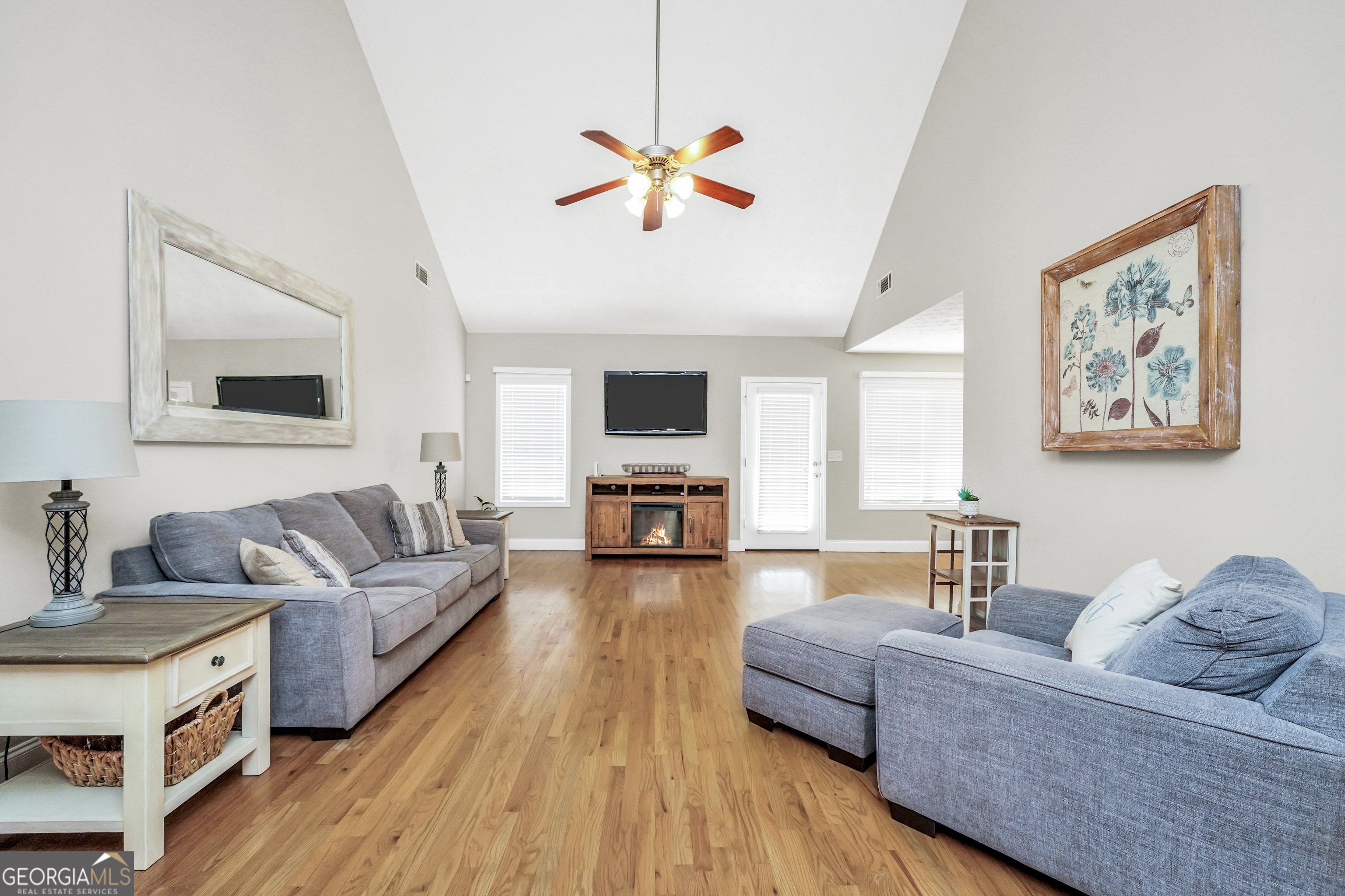 305 Moccasin Gap RD