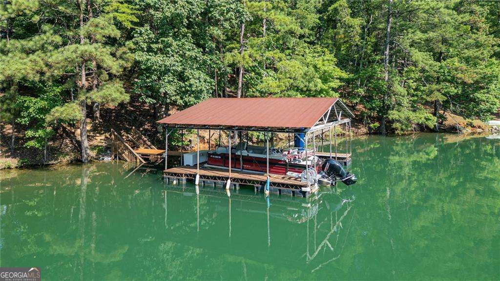 6642 Crestwood Peninsula