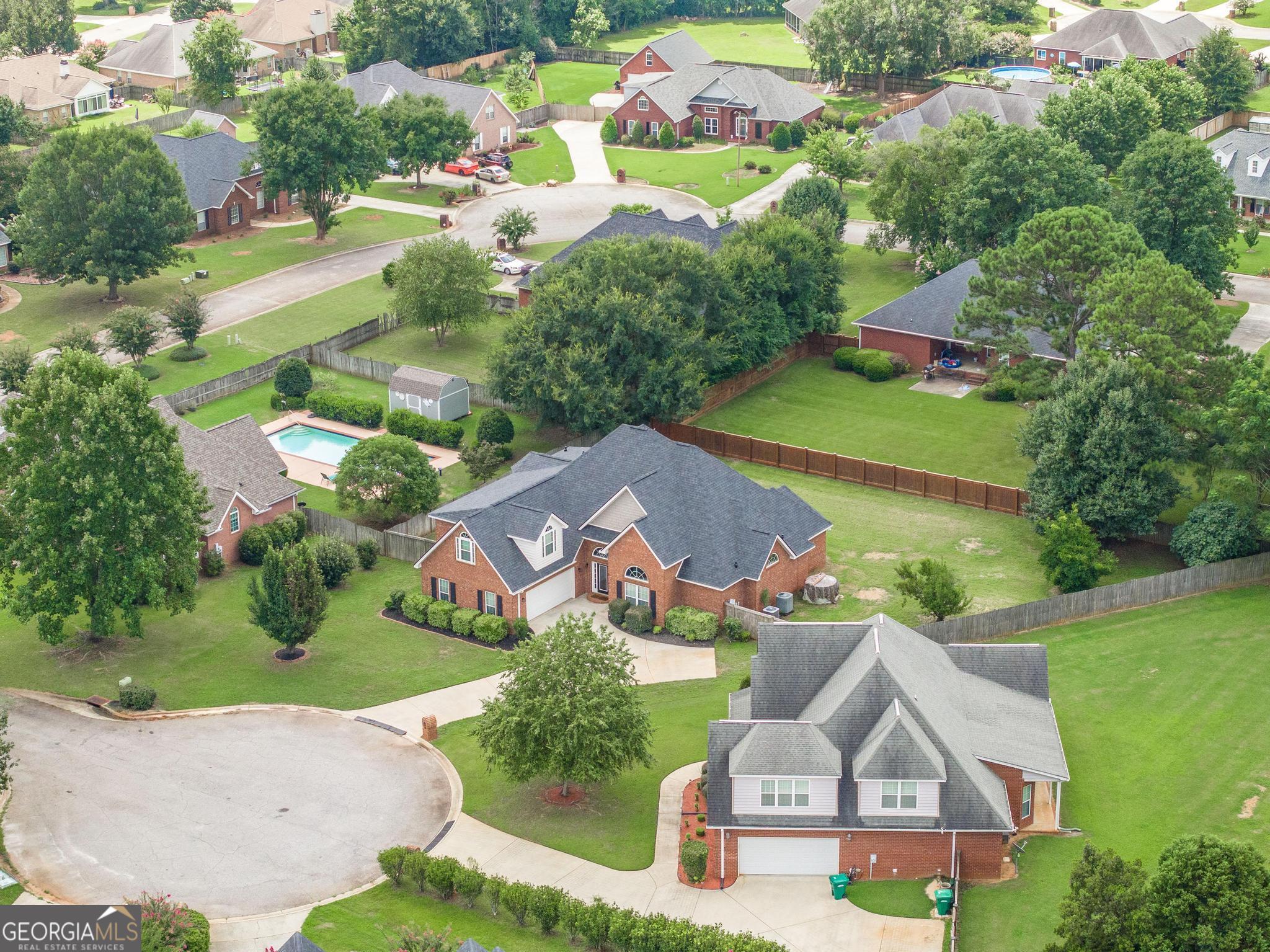203 Ellen CT