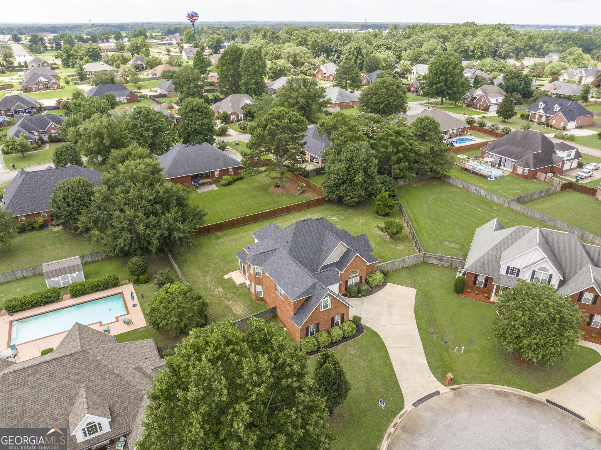 203 Ellen CT