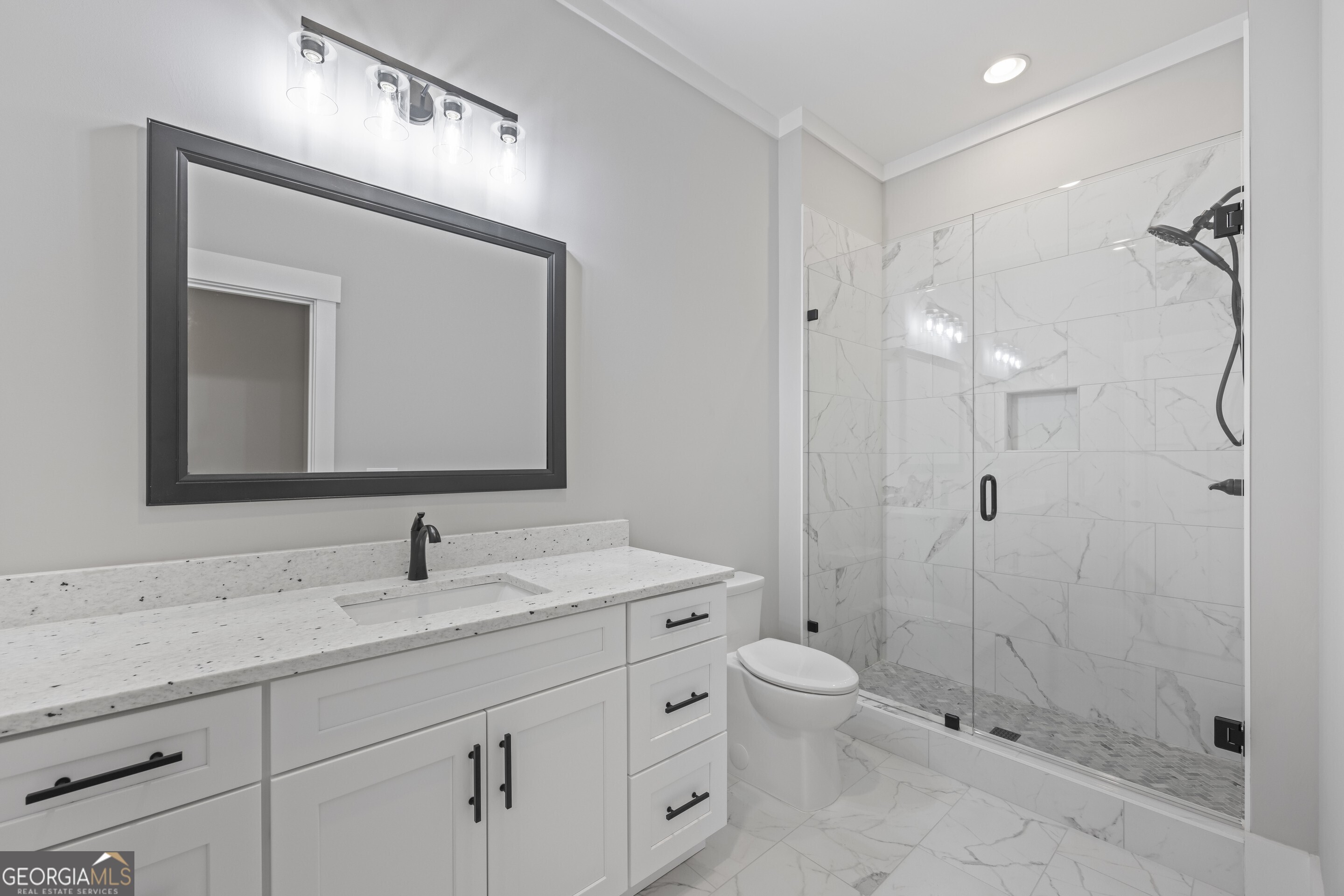 Toccoa, Georgia 30577, United States, 4 Bedrooms Bedrooms, ,5 BathroomsBathrooms,Residential,Pending,57800