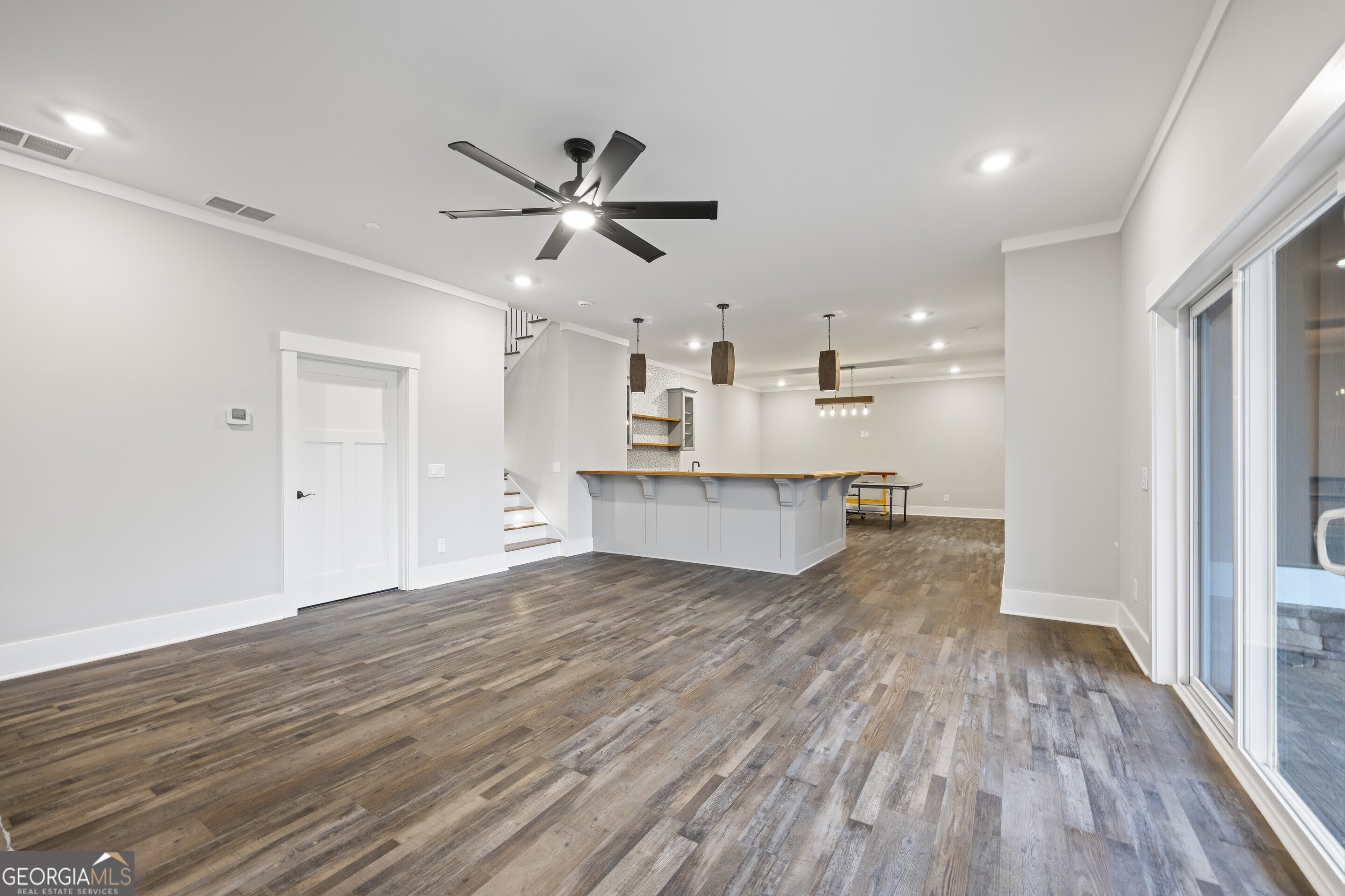 Toccoa, Georgia 30577, United States, 4 Bedrooms Bedrooms, ,5 BathroomsBathrooms,Residential,Pending,57800