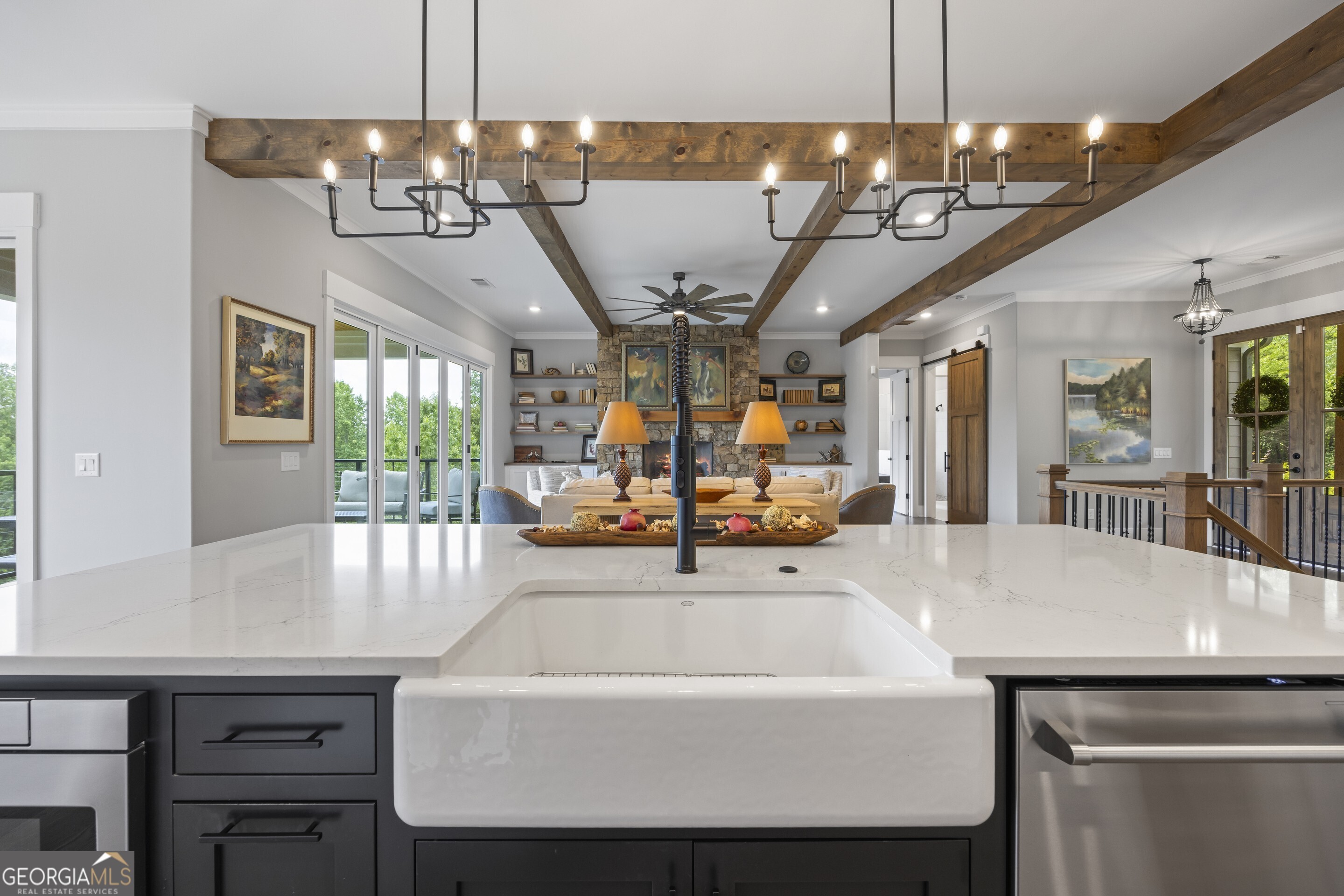 Toccoa, Georgia 30577, United States, 4 Bedrooms Bedrooms, ,5 BathroomsBathrooms,Residential,Pending,57800