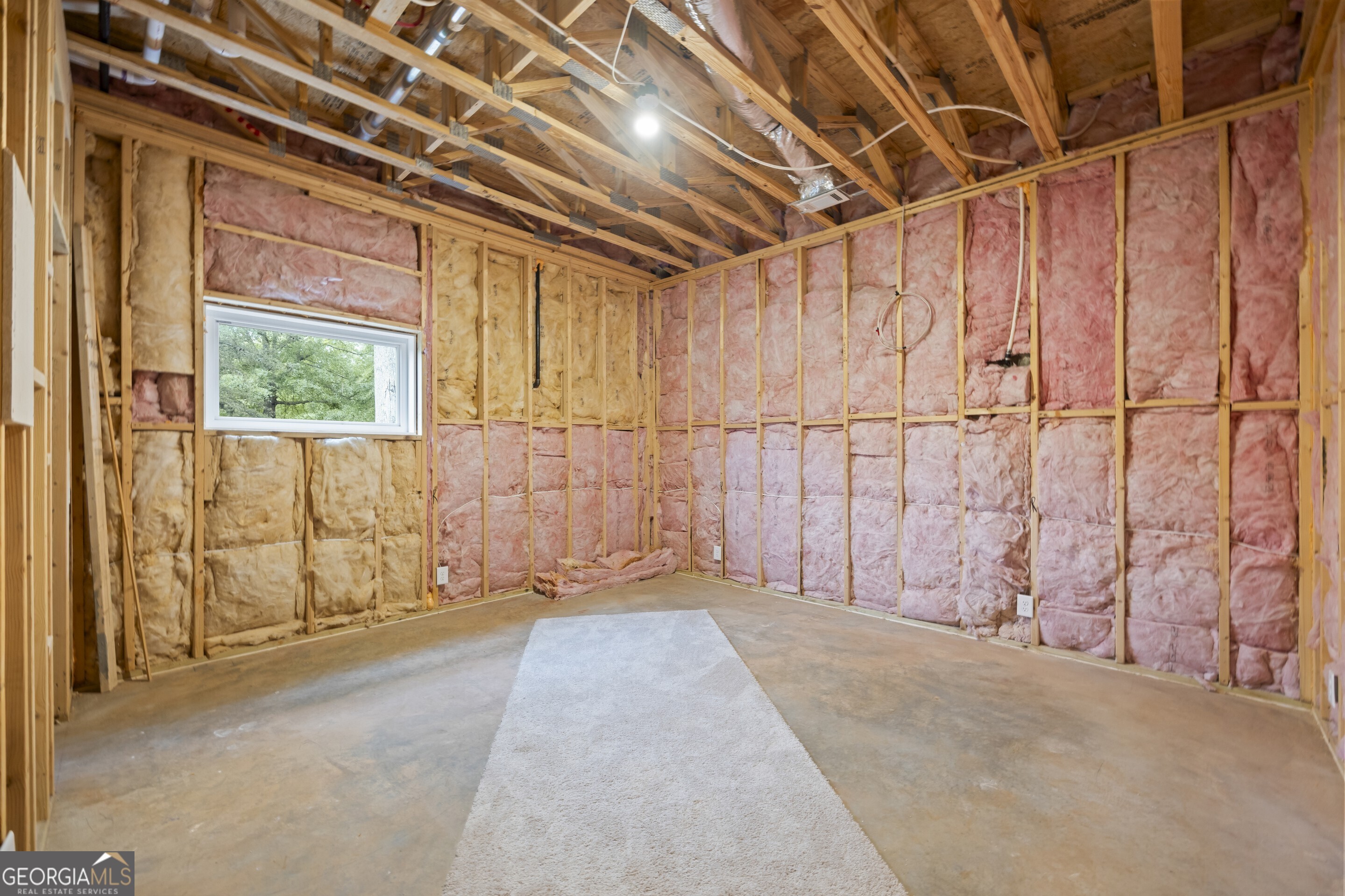 Toccoa, Georgia 30577, United States, 4 Bedrooms Bedrooms, ,5 BathroomsBathrooms,Residential,Pending,57800