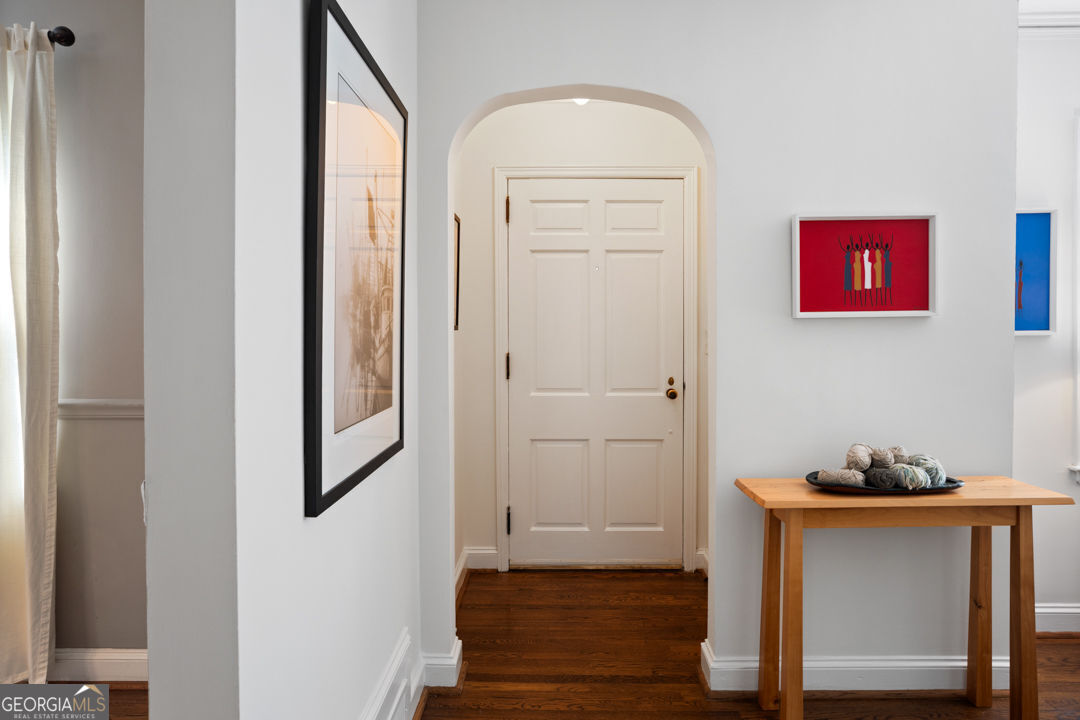 1701 E Clifton RD NE