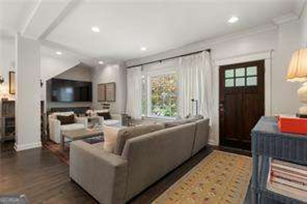 Photo of 1566 Steele Drive NW, Atlanta, GA 30309 (MLS # 10795842)