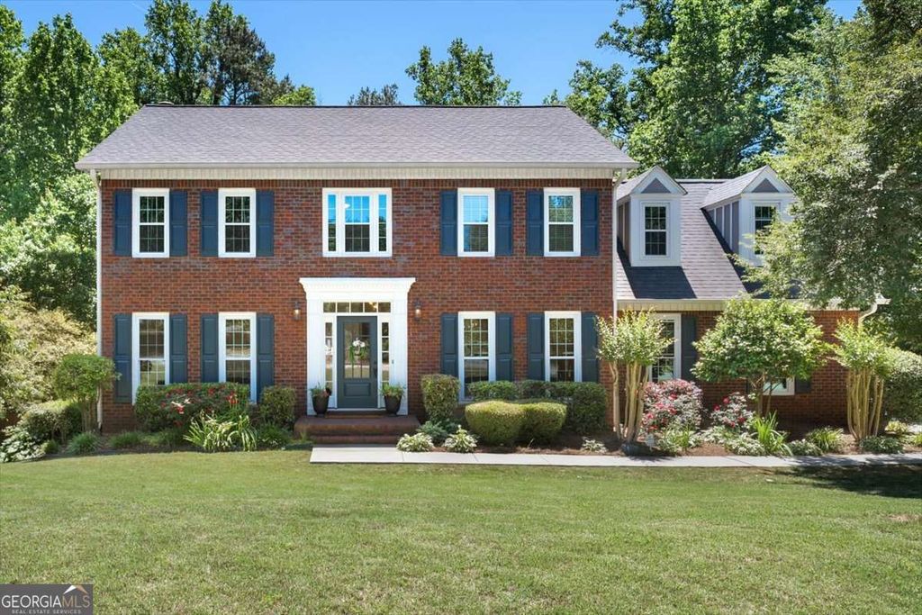 Photo of 4296 Rocky Glen GLN NE, Roswell, GA 30075 (MLS # 10771029)