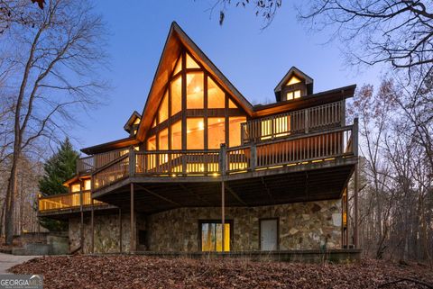 A home in Toccoa