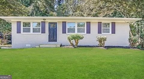 Photo of 3410 NW Adkins Road, Atlanta, GA 30331 (MLS # 10491977)