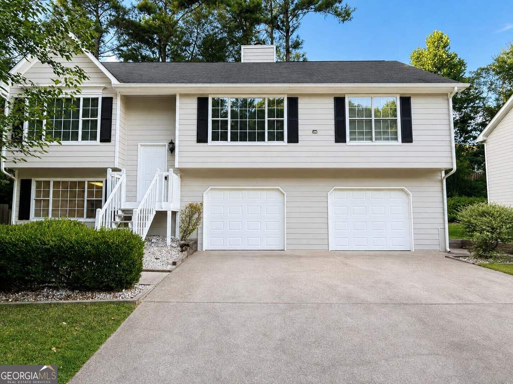 Photo of 2734 Ashbury Point Lane, Marietta, GA 30066 (MLS # 10820530)