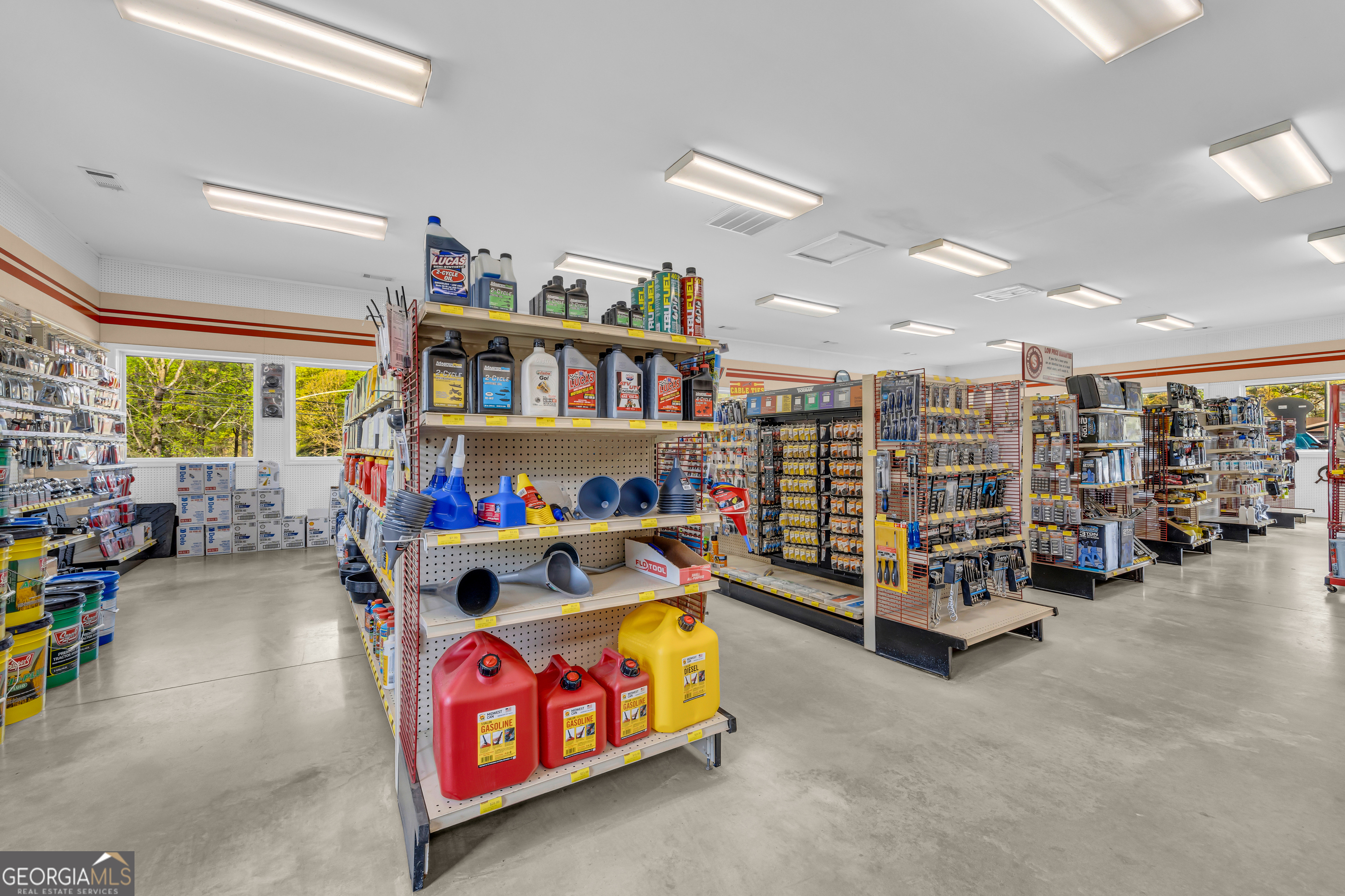 10558 Highway 106