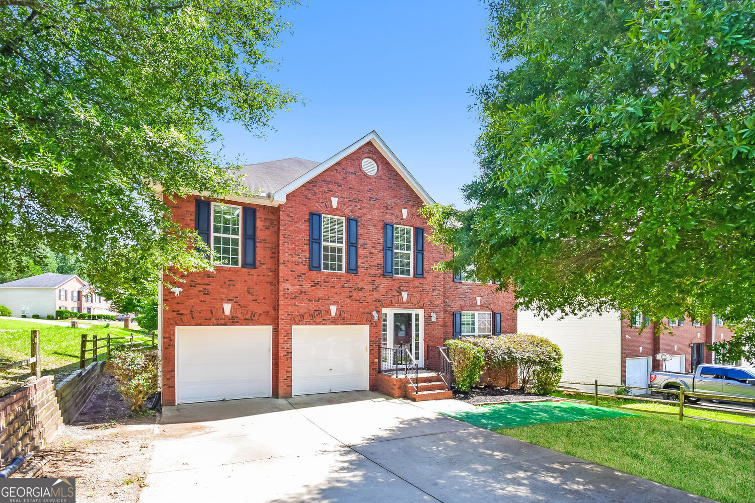 5900 Fairington Farms Lane LN