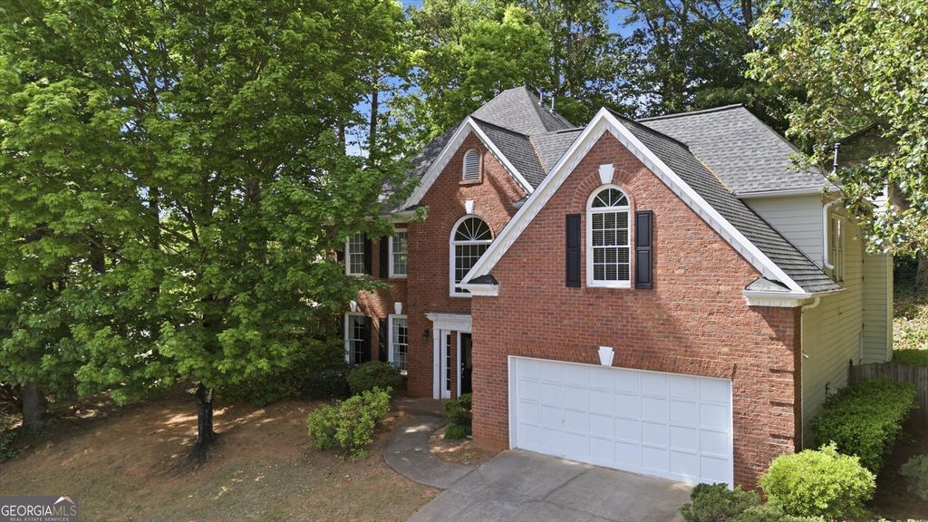 Photo of 540 Arbor Creek Court, Roswell, GA 30076 (MLS # 10740092)