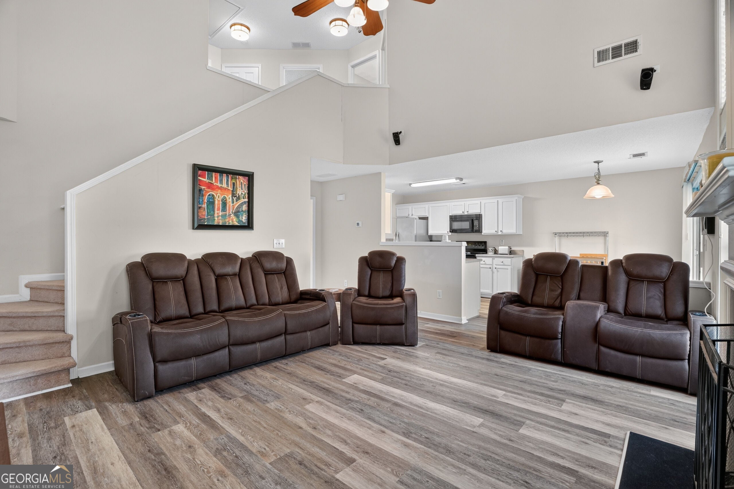 8965 Ruel LN