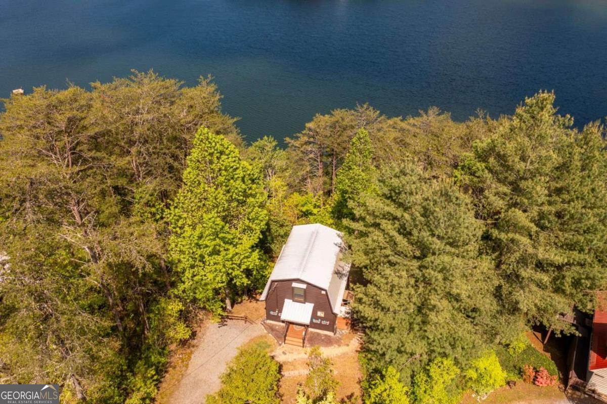115 Lakeview DR