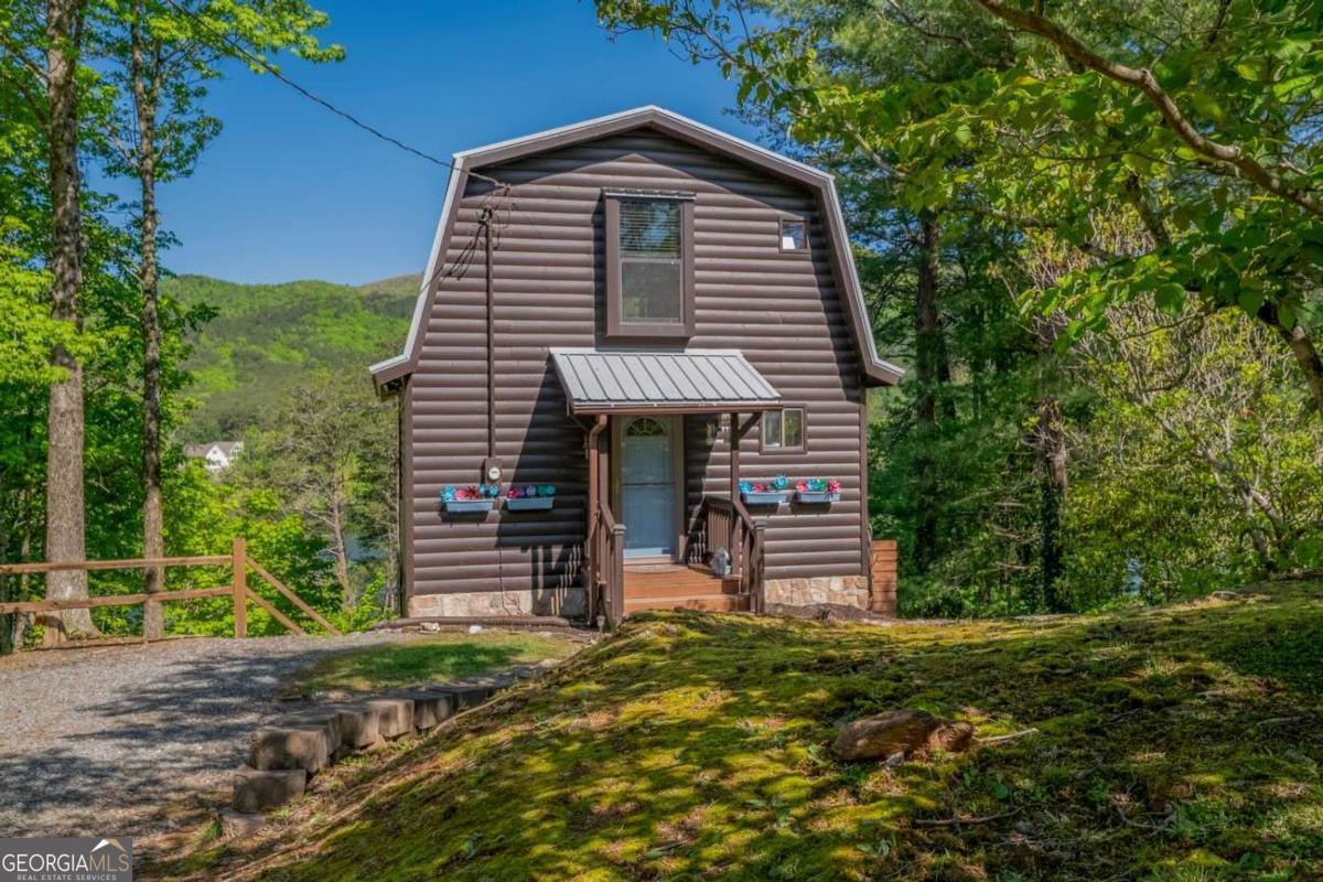 115 Lakeview DR