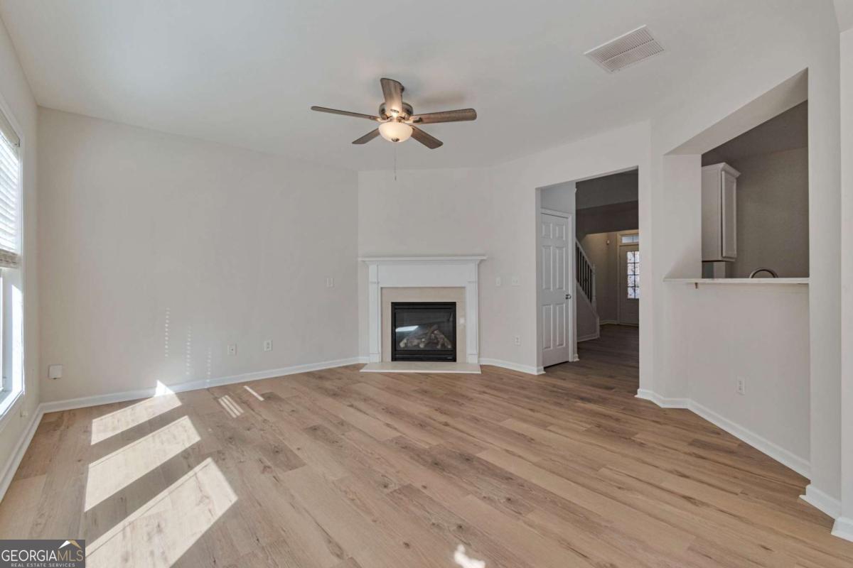 STONEHAVEN POINTE - Residential