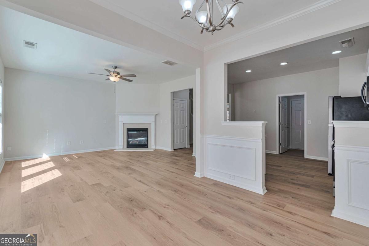 STONEHAVEN POINTE - Residential