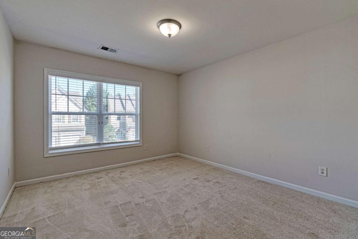 STONEHAVEN POINTE - Residential