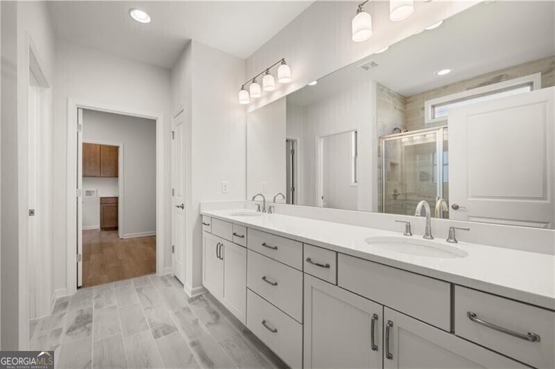 Snellville, Georgia 30078, United States, 2 Bedrooms Bedrooms, ,2 BathroomsBathrooms,Residential,Active,28192