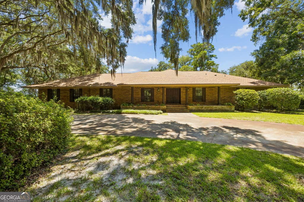 Photo of 811 Park Street, Saint Marys, GA 31558 (MLS # 10814068)