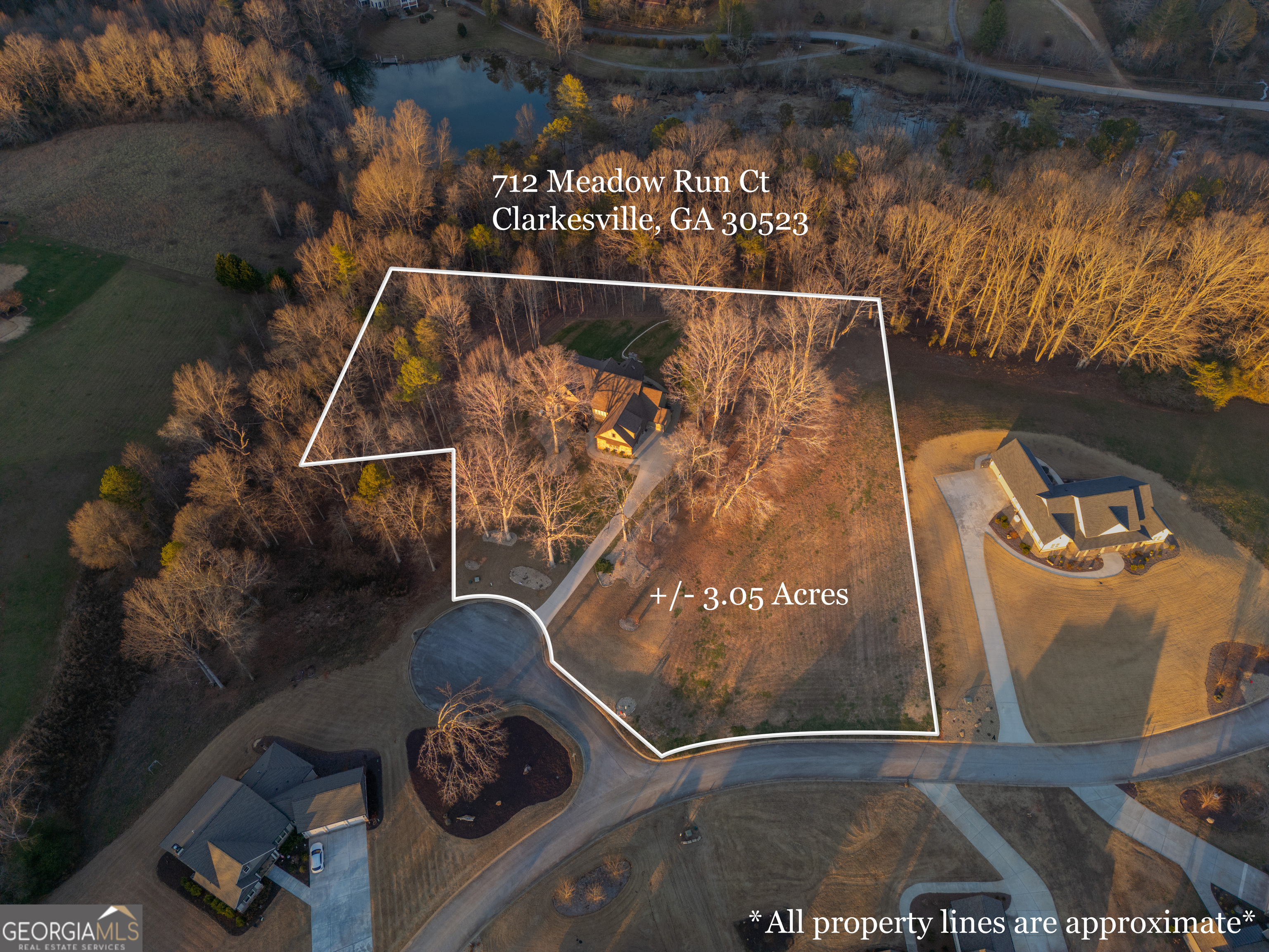 Clarkesville, Georgia 30523, United States, 4 Bedrooms Bedrooms, ,5 BathroomsBathrooms,Residential,Active,254532